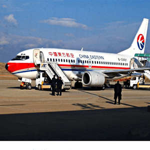 阿勒泰雪都机场空运航空快运业稳步发展的原因是什么？